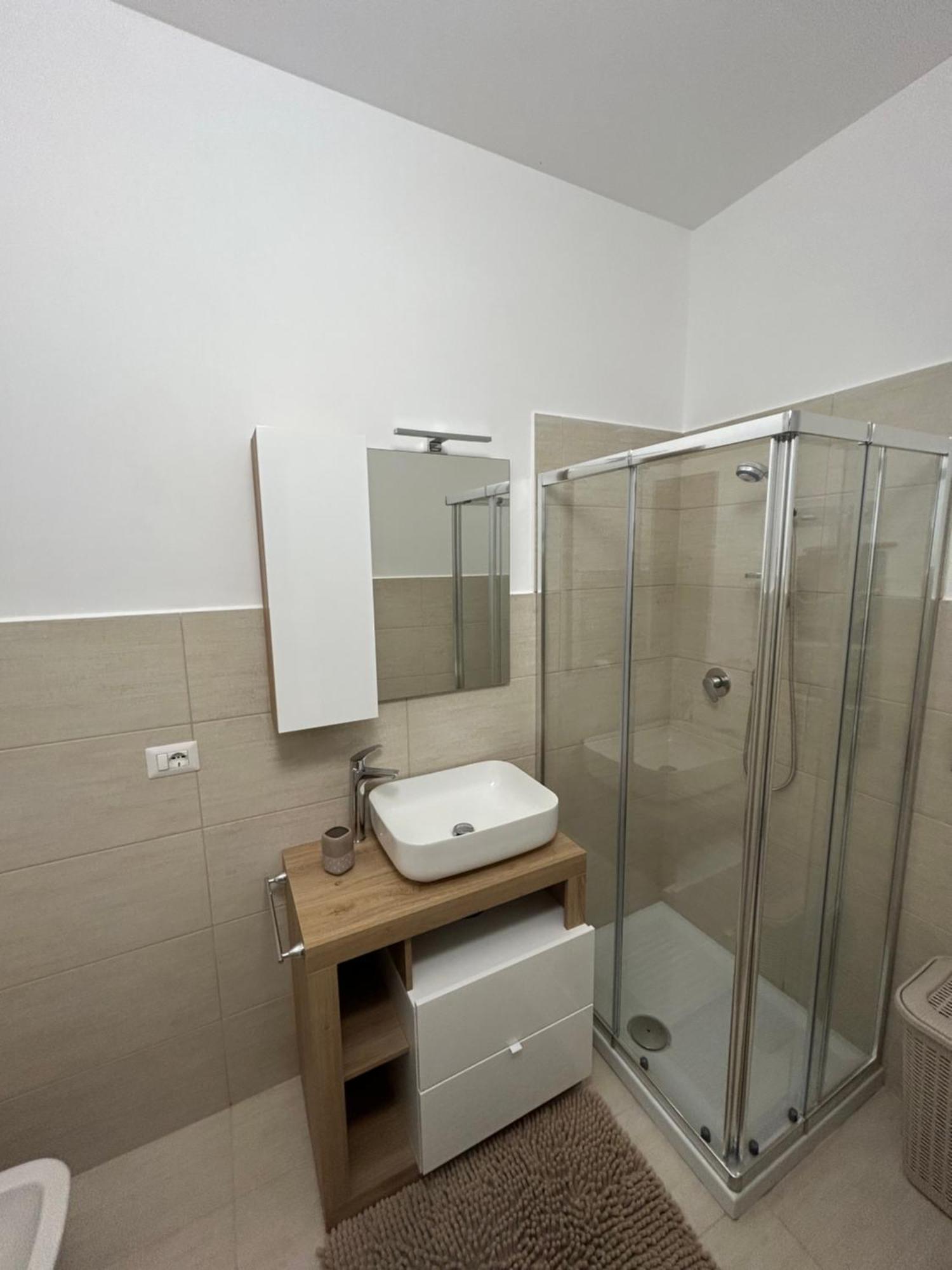 Fly & Stay Apartments פיומיצ'ינו מראה חיצוני תמונה